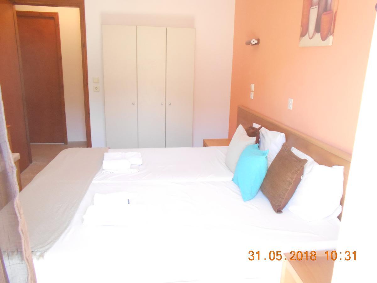 Doukas Hotell Skala Rachoni  Eksteriør bilde